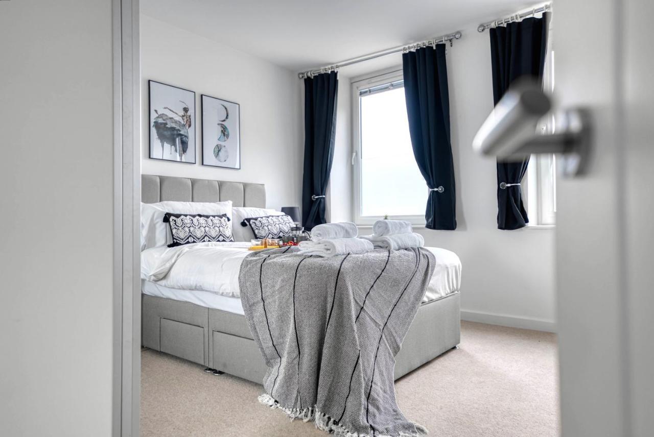 The Post House Two By Fortuna Property Gloucester Extérieur photo