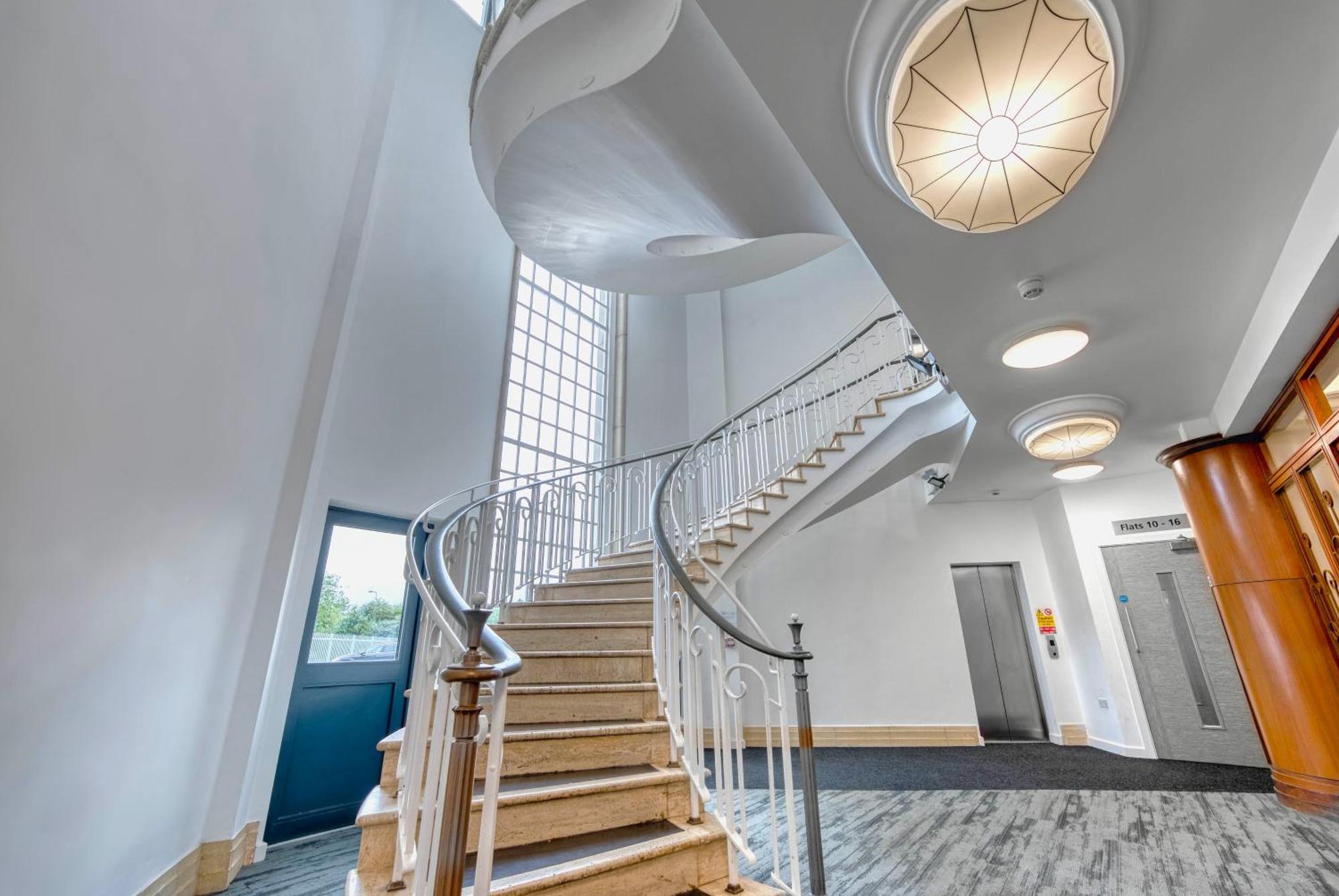 The Post House Two By Fortuna Property Gloucester Extérieur photo